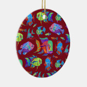 Troebele tropische vissen op donkerrood keramisch ornament (Rechts)