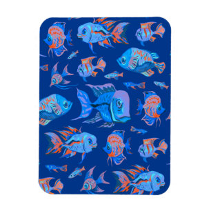 Troebele vissen op blauw magneet