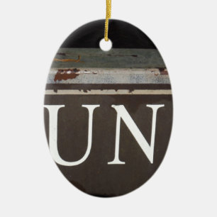 Troep:  vrachtwagenbord keramisch ornament