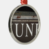 Troep:  vrachtwagenbord metalen ornament (Rechts)