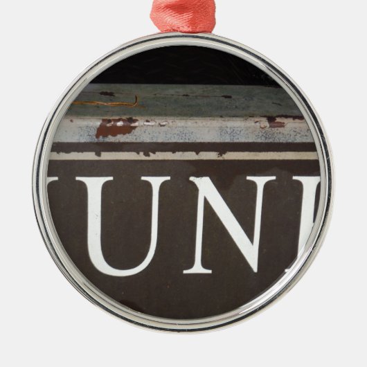 Troep:  vrachtwagenbord metalen ornament (Voorkant)