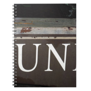 Troep:  vrachtwagenbord notitieboek