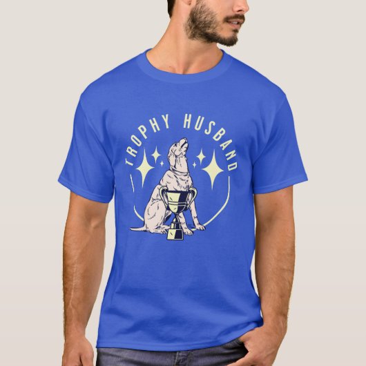 Trofee Man Puppy Hond vrienden grappig T-shirt (Voorkant)