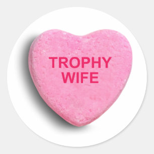 TROFEE VROUW SNOEP HART RONDE STICKER
