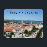Trogir sekustt promenade - Dalmatia, Kroatië Magneet<br><div class="desc">Trogir sekustt promenade - Dalmatia,  Kroatië. De historische stad Trogir ligt op een klein eiland tussen het Kroatische vasteland en het eiland Ciovo.</div>