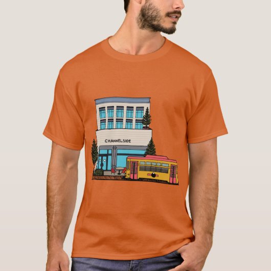 Trolley Passing Through Channelside in Tampa Activ T-shirt (Voorkant)