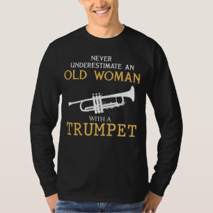 Trompet Diva Granny - Onderschat nooit haar muziek T-shirt