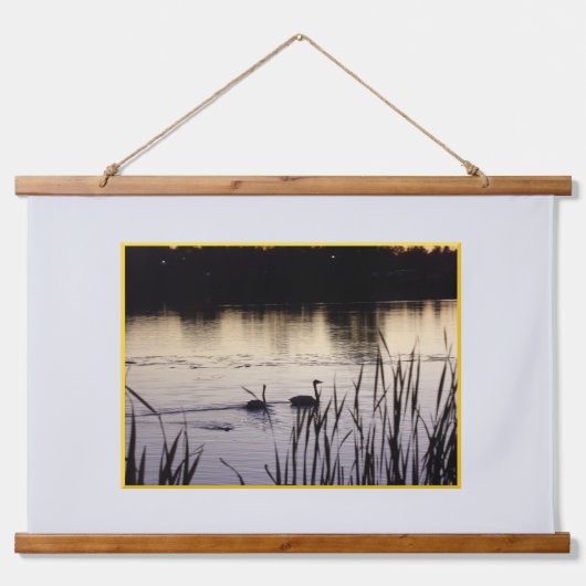 Trompetzwanen in de schemering Hout Overdekte wand Hangend Wandkleed (Voorkant)