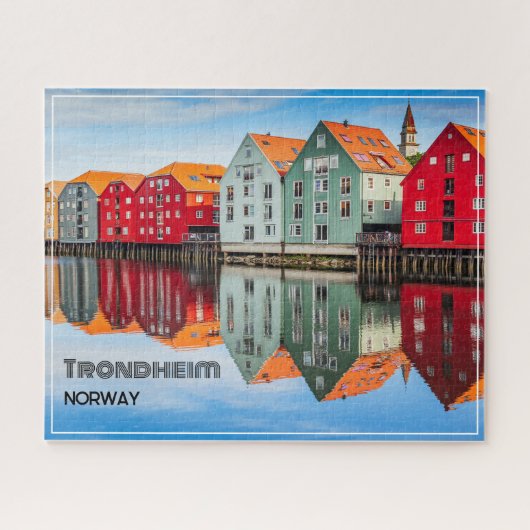 Trondheim Noorwegen Fjord Rode en groene huizen in Legpuzzel (Horizontaal)