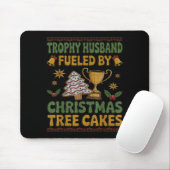 Trophy Husband Fueled By Christmas Tree Cakes Ugly Muismat (Met muis)