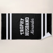TROPHY HUSBAND grappige badhanddoek voor mannen (Voorkant)