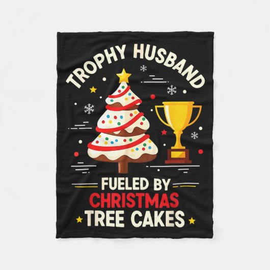 Trophy Retro Husband Fueled By Christmas Tree Cake Fleece Deken (Voorkant)