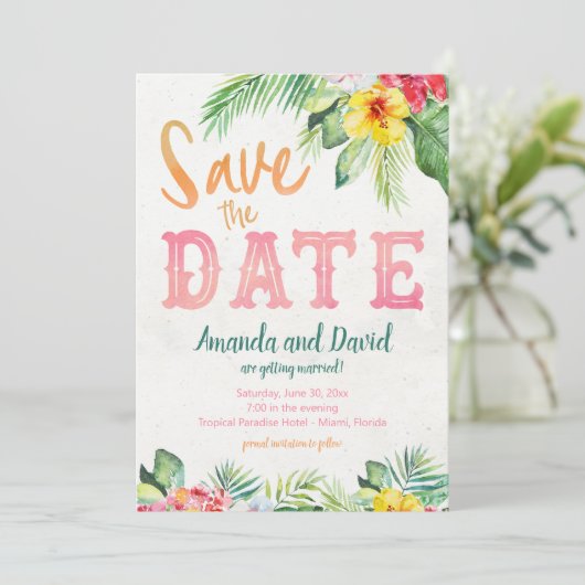 Tropical Beach Hibiscus en Flamingo Save the Date Kaart (Staand voorkant)