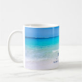 Tropical Beach met een Turquoise Zee Gepersonalise Koffiemok (Links)