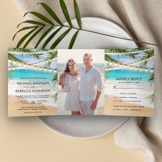Tropical Beach Palm Leaves String Lights Wedding Drieluik Uitnodiging