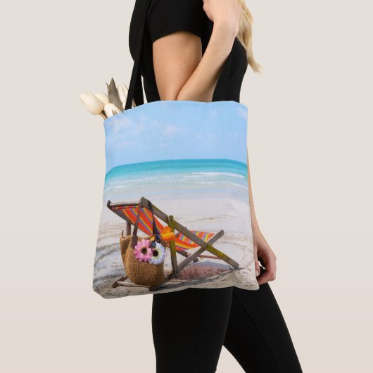Tropical Beaches | Beach Chair on Sand Tote Bag (Dichtbij)