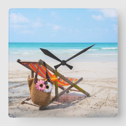 Tropical Beaches | Beach Chair on Sand Vierkante Klok (Voorkant)