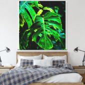 Tropical Monstera Glow – Jungle Leaf Photography Canvas Afdruk (Insitu (Slaapkamer))