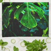 Tropical Monstera Glow – Jungle Leaf Photography Theedoek (Gevouwen)