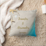 Tropical ocean beach bride groom wedding kussen<br><div class="desc">Tropical ocean beach,  bride and groom,  wedding Throw Pillow.
You can add your own names and date.</div>