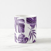 Tropical violet monstera leaves seamless pattern w koffiemok (Center)