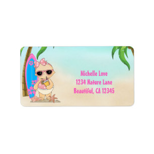 Tropisch adres van Cute Girl Beach Baby op Surfboa Etiket