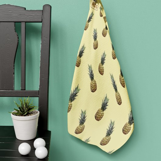 Tropisch ananaspatroon Bleek geel monogram Golfhanddoek