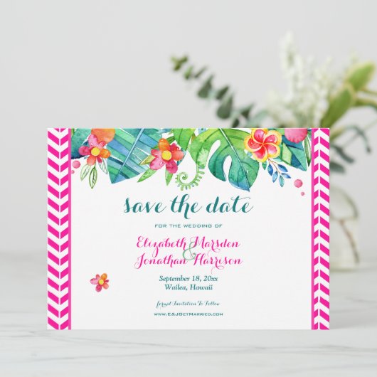 Tropisch berry roze Blauwgroen Floral Chevron Wedd Save The Date (Staand voorkant)