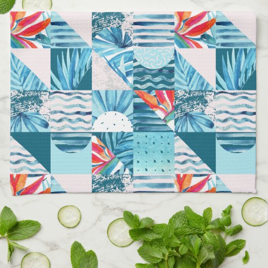 Tropisch Blauwgroen geometrisch Abstract patroon Theedoek (Gevouwen)