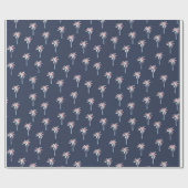 Tropisch bleekroze palmbomen op zee cadeaupapier (Vlak)