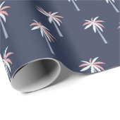 Tropisch bleekroze palmbomen op zee cadeaupapier (Rol Hoek)