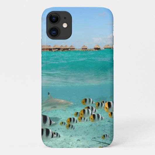 Tropisch eiland met haai en vissen Case-Mate iPhone case (Achterkant)