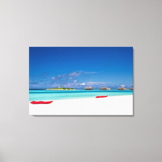 Tropisch eiland met zandstrand met palmbomen canvas afdruk (Voorkant)