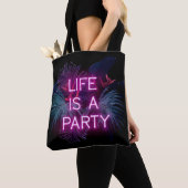 Tropisch feest, neon palmbladeren. tote bag (Dichtbij)