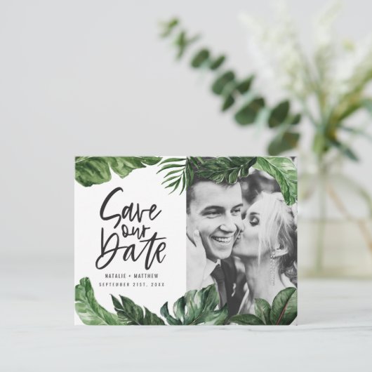Tropisch gebladerte en handbelettering foto bruilo briefkaart (Staand voorkant)