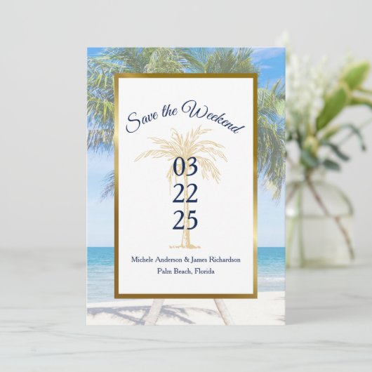 Tropisch goudpalm Beach Photo Weddenschap Save The Date (Staand voorkant)