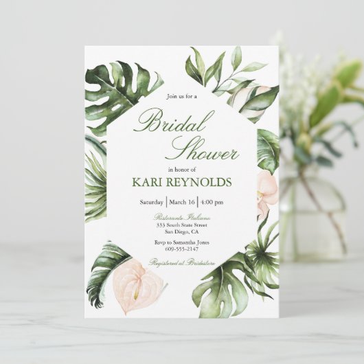 Tropisch groen bloemenbruids douche uitnodiging (Staand voorkant)