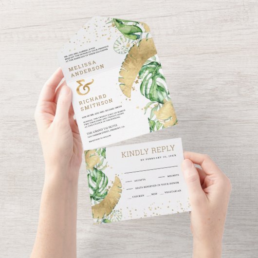 Tropisch groen goudmonstera palm leveet bruiloft all in one uitnodiging (Afscheurbaar)