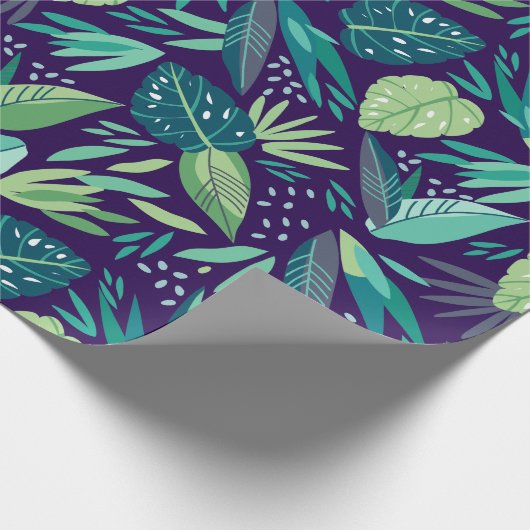 Tropisch groen loopvlakpatroon op Paars Cadeaupapier (Hoek)