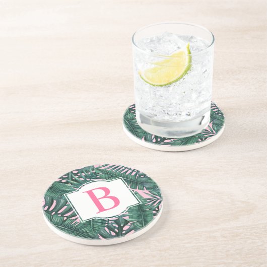 Tropisch groen palm laat roze monogram vallen zandsteen onderzetter (Zijkant)