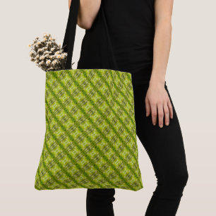 Tropisch groen palmblad diagonaal patroon tote bag