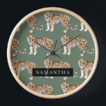 Tropisch groen Waterverf trekkerpatroon met naam<br><div class="desc">"Geniet van de wilde elegantie van natuur met ons Tropical Green Waterverf Tigers Pattern. Elk item met dit boeiende ontwerp omhult de levendige sfeer van het oerwoud en combineert weelderig groen met de majestueuze aanwezigheid van tijgers. Of het nu gaat om het versieren van uw dagelijkse benodigdheden of het verbeteren...</div>