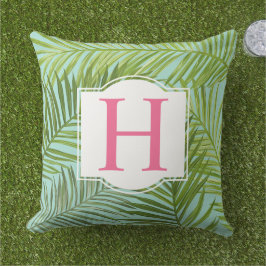 Tropisch groene palmblad aqua monogram initiaal buitenkussen