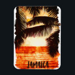 Tropisch Jamaica Sunset Caribisch eiland Magneet<br><div class="desc">Verplaats jezelf naar de prachtige kusten van Jamaica met onze boeiende kustfotomagneet. Het shows een zonsondergang en palmbomen en natuurlijk het Caraïbische zee. Werkt geweldig als een reissouvenir en cadeau-idee.</div>