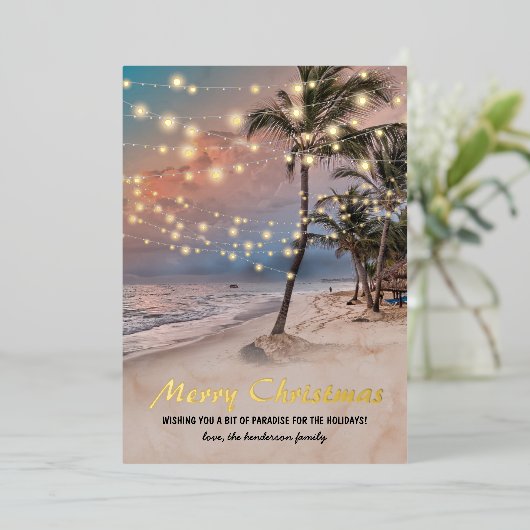 Tropisch kerstfeest met kuststrand folie feestdagenkaart (Staand Voorkant)