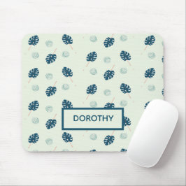 Tropisch monstera laat monogram op blauw muismat