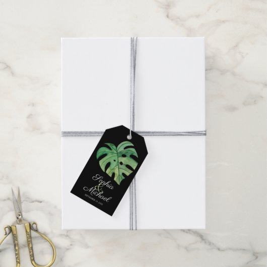 Tropisch Monstera Leaf op Black Wedding Cadeaulabel (Met Touw)