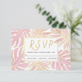 Tropisch monstera, palmbladeren roze bruiloft RSVP Kaartje (Staand voorkant)