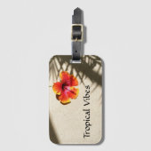 Tropisch Oranje Vibes Hibiscus Flower Sandy Beach Bagagelabel (Voorkant (verticaal))