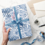 Tropisch Paarse Blauwe Bloembladeren Vrijgezellenf Cadeaupapier<br><div class="desc">Tropisch Paarse Blauwe Bloembladeren Vrijgezellenfeest</div>